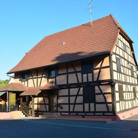 Proche De La Suisse Apartman